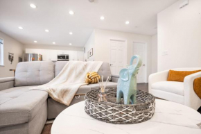 Modern & Family Oasis Minutes from SeaTac Airport